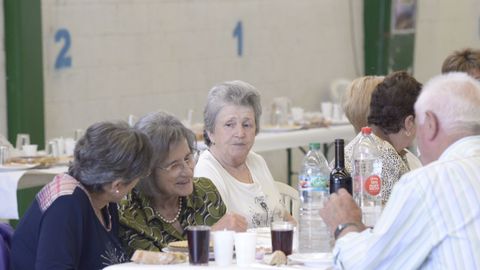 Comida de la tercera edad de Guntn 