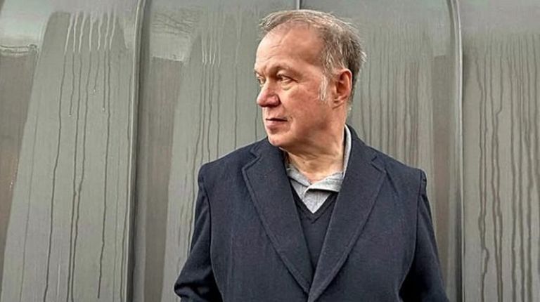 Edwyn Collins llega en su gira de despedida de los escenarios