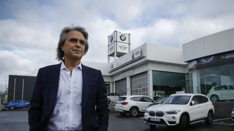 Carlos Agrelo, propietario de Amiocar-BMW, es el �ltimo empresario local al frente de un concesionario en Santiago