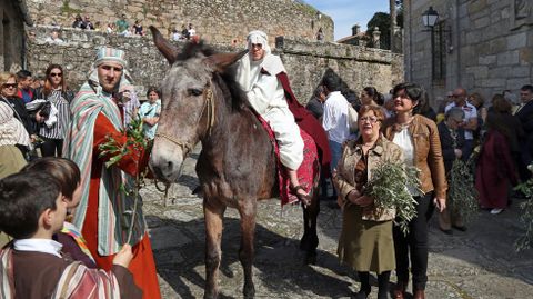 SEMANA SANTA EN BARBANZA, PROCESIN DE LA BORRIQUITA Y BENDICIN DEL DOMINGO DE RAMOS