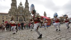 El carnaval m�s tradicional llena de colorido Santiago