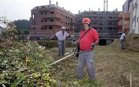 La primera obra que se reanud� en Barreiros, en septiembre, tras levantarse la paralizaci�n.