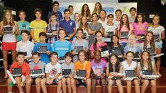 Foto de familia de la Nike J�nior del 2014, en Ibiza. Alejandro Calvi�o es el quinto por la izquierda en la segunda fila desde arriba. Carlos Alcaraz es el cuarto por la izquierda entre los sentados.