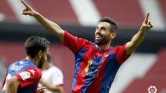 Enric Gallego celebra un gol con el Extremadura