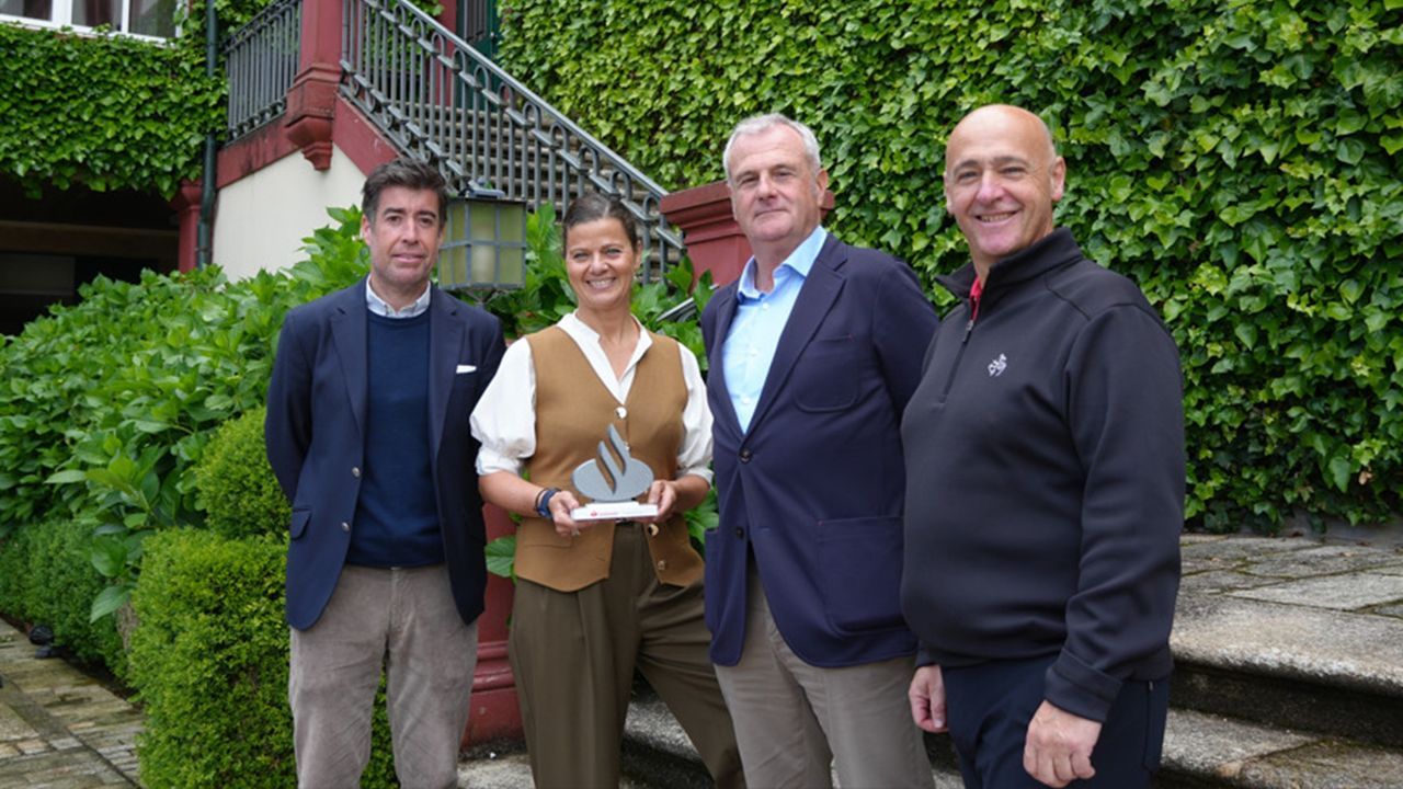El Santander Golf Tour llega por primera vez a Xaz con un plantel internacional y presencia gallega destacada