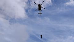 El rescate del herido en Morc�n