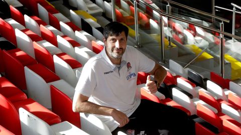 Charlie Uzal, segundo entrenador del Básquet Coruña