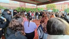 Medio centenar de alumnos participaron en la primera concentraci�n de protesta