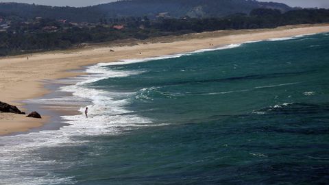 La obra de la EDAR optimiza la depuración de las aguas que se vierten al mar en Porto do Son.