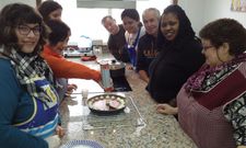 Las clases de cocina del jueves est�n dirigidas a personas desempleadas. 