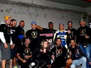 El piloto estradense junto a sus compa�eros celebrando el podio. 