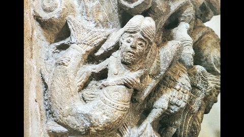 Sirena en la iglesia de Santa Mara de Villanueva de Teverga (Asturias)