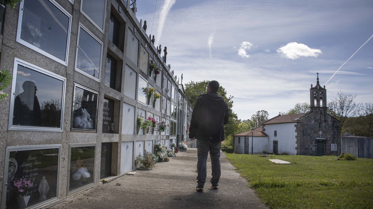 El conflicto por los vecinos que no pagaban la limpieza de los nichos en Frades acaba en absolución