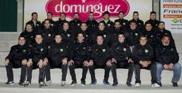 La plantilla del Ba��as sufri� cambios esta temporada con los fichajes de Eloy Vilas, Diego y Pablo Mu��o y el t�cnico Pablo Mall�n. 