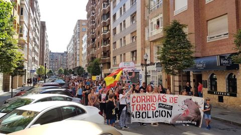 Manifestacin antitaurina en Gijn