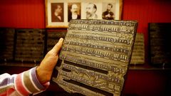 La Academia custodia numerosos fondos, como grabados de los siglos XVIII, XIX Y XX,  y plantillas de imprenta para partituras.