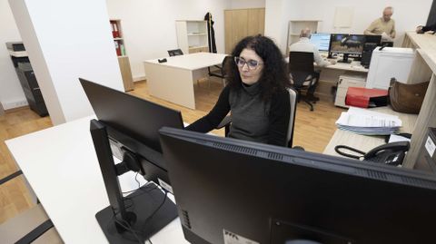 Imagen de archivo de las nuevas oficinas de Recaudaci&oacute;n, en la planta baja del mercado municipal de Carballo