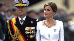 Letizia, sin peineta y sin mantilla