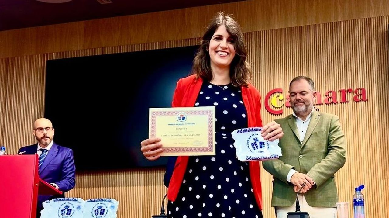 Reconocen en Asturias el trabajo de la cirujana ourensana Marta Maes en cáncer de mama