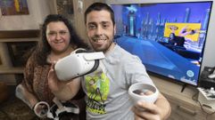 La santiaguesa Mar�a y el arousano Javier descubrieron una nueva afici�n en la realidad virtual.