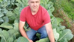 Joaqu�n M�ndez en su plantaci�n