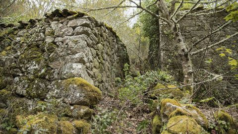 Un tramo del antiguo camino hacia la Casa dos Baos