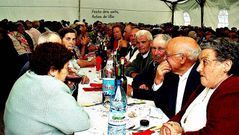 La fiesta de los mayores de Antas de Ulla reuni� a centenares de comensales