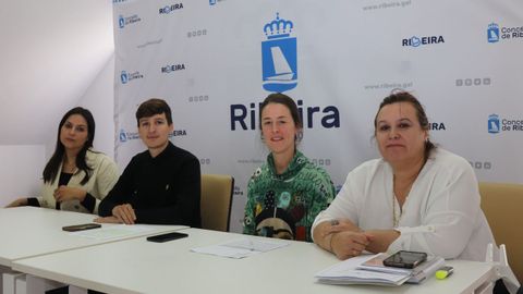 Tania Redondo, Lu�s P�rez, Iria Al�n y Francisca Vidal dieron a conocer proyecto impulsado por el Concello de Ribeira.