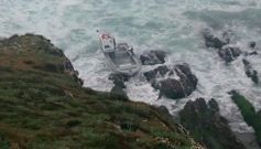 Fallece un marinero tras volcar su barca en Cangas