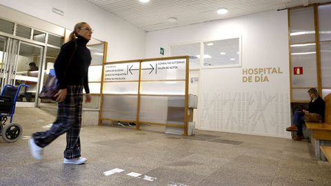 En Pontevedra la citacin extraordinaria para personas de 60 a 69 aos se llev a cabo en el hospital de da de adultos del Provincial