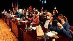 El pleno municipal rechaz� las alegaciones y aprob� definitivamente el presupuesto con los votos a favor de BNG y PSOE