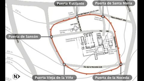 Hiptesis del trazado de la primera muralla de Oviedo, en tiempos de Alfonso II, que guardaba el complejo catedralicio y los palacios