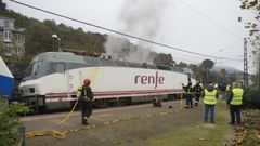 Locomotora ardiendo en Ribadavia