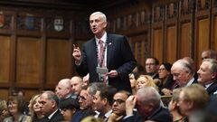 Lindsay Hoyle viene de una familia de tradici�n parlamentaria y laborista