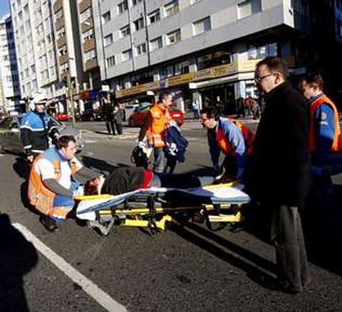 La mujer atropellada sufri� heridas en la cabeza.