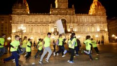 Entrenando en Mar�a Pita para pedir Luz