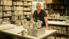 Visita guiada al taller de Nacho Porto en Carnota