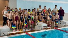 Los deportistas del club Salvour que participaron en la Copa Diputaci&oacute;n de salvamento y socorrismo