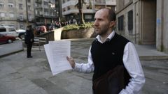 En el a�o 2015, cuando a�n estaba en la oposici�n, J�come era muy cr�tico con las ayudas sociales del funcionariado, tanto que un d�a (en la imagen) avis� a los medios de comunicaci�n para que lo fotografiasen cuando fue a presentar una denuncia en el juzgado de guardia. Fue archivada.