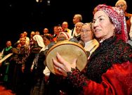 <span lang= es-es >Festival de Corais</span>. Participar�n las polif�nicas de Berganti�os y de Carballo y el Coro Aires de Berganti�os (en la imagen).