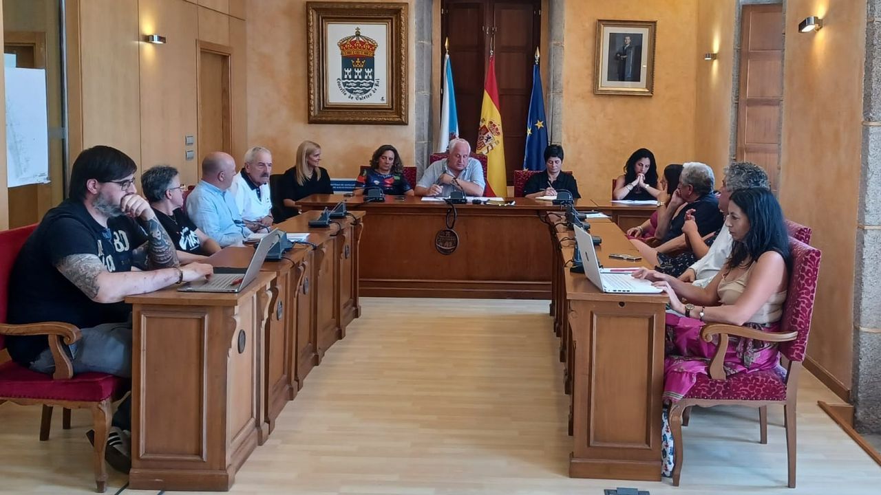 Anulan un acuerdo de un pleno de Outeiro de Rei porque el alcalde solo dio 30 segundos al BNG para que defendiese sus enmiendas