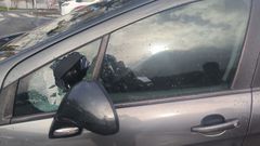 Un coche afectado por la oleada de robos en Novo Mesoiro