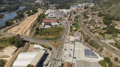 Imagen a�rea de la zona comercial de la N-120, a la altura de Quintela de Canedo