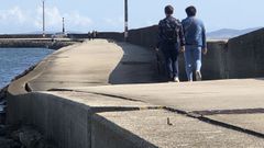 En la zona del hundimiento, el muelle se curva.