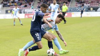 Mangana, en su anterior etapa en el Compos, en un partido ante el Marino de Luanco