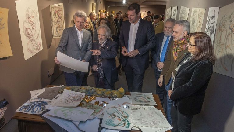 La exposici�n de Acisclo Manzano en el Museo das Peregrinaci�ns fue inaugurada este martes