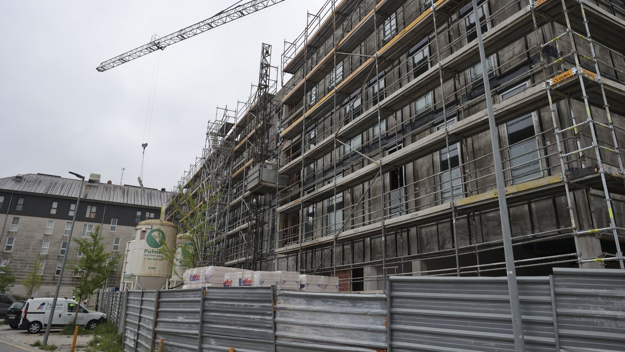 La Xunta inicia los trámites para adjudicar 60 viviendas públicas en alquiler en Santiago