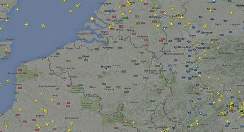El tr�fico a�reo evita B�lgica. Tras el cierre del aeropuerto Zaventem de Bruselas, los vuelos fueron desviados a otras ciudades o bien anulados. Hoy operar�n algunos desde el aeropuerto de Charleroi, cercano a la capital belga