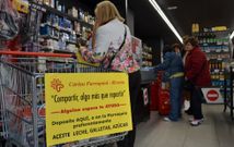 La organizaci�n apela a la solidaridad para que en los supermercados se aporte comida. 