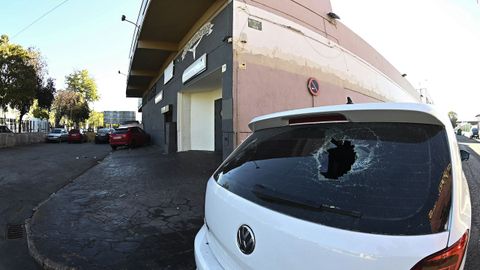 Vista de la entrada al restaurante en el n�mero 6 de la Avenida de la Constituci�n